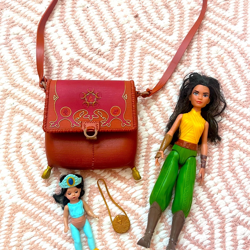 Raya and Jasmine Disney Doll Bundle